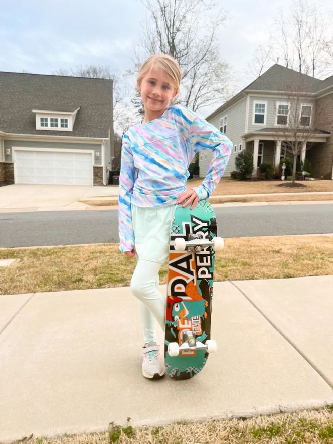 星空体育平台·app好穿又好看的儿童和成人运动服带着孩子动起来吧！(图11)