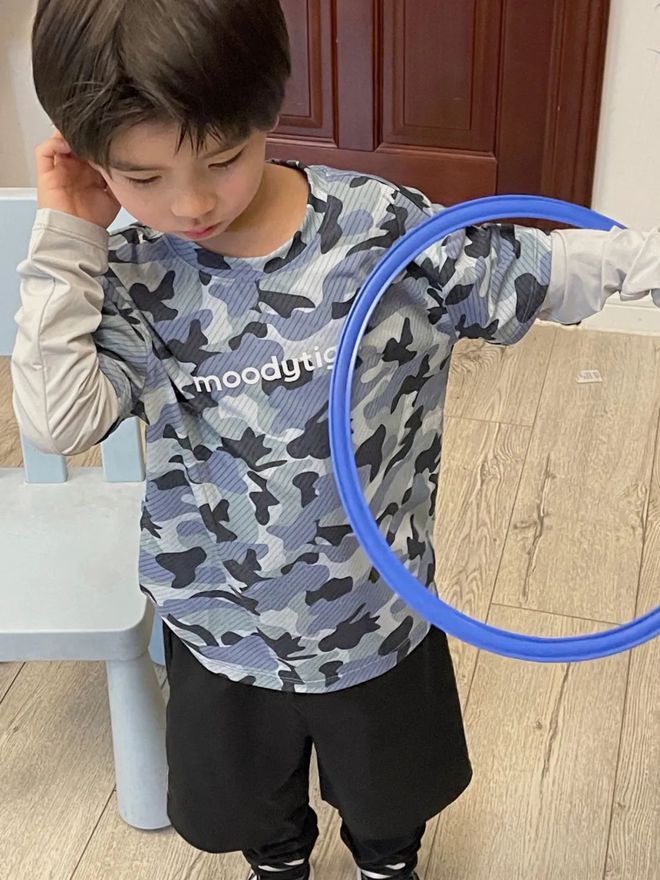 星空体育平台·app好穿又好看的儿童和成人运动服带着孩子动起来吧！(图17)