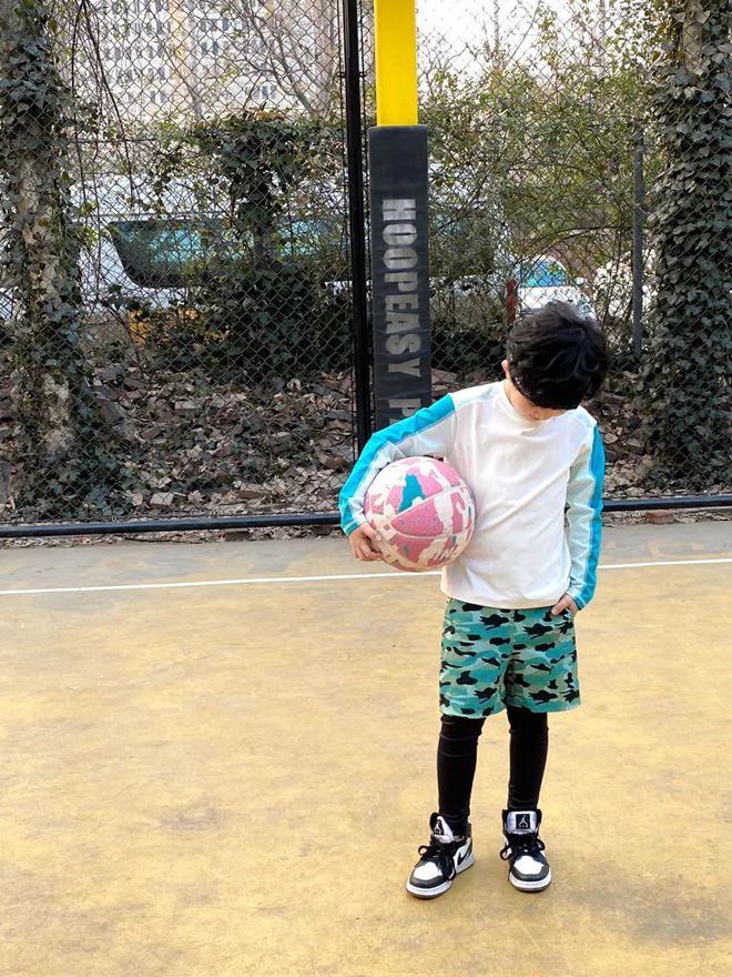 星空体育平台·app好穿又好看的儿童和成人运动服带着孩子动起来吧！(图37)