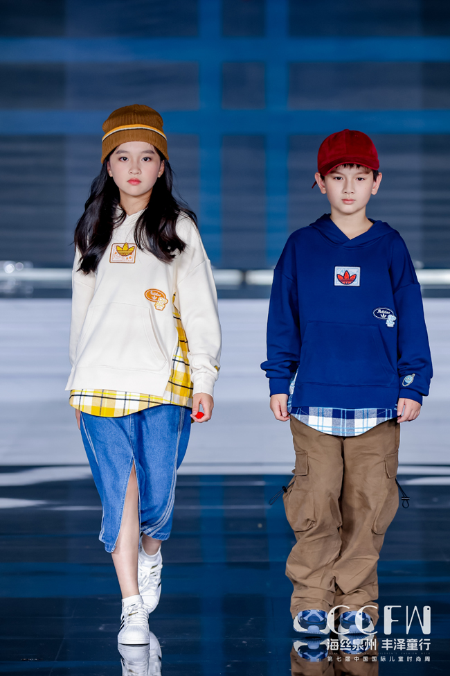 星空官方体育ADIDAS KIDS发布秀亮相第七届CCFW中国国际儿童时尚周(图4)