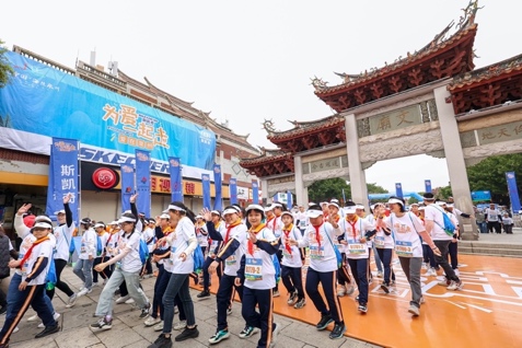 斯凯奇泉州侨乡体育馆店星空体育官网盛大开业 亲子运动盛会激发全民健身热情(图5)