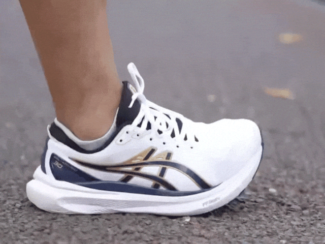 连衣裙+运动鞋=今秋王炸cp！巨巨巨洋气谁穿谁好看！(图8)