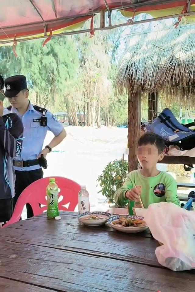 小孩哥海上漂流一昼夜 邻居称其偷偷划船出海被冲走 曾因过分顽皮被父母严惩｜封面头条(图9)