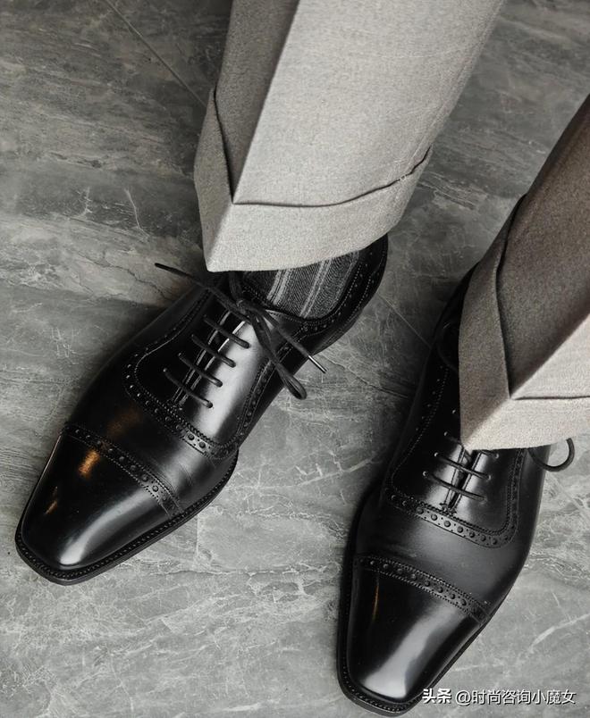 难怪男人不穿运动鞋了今春开始流行“绅士鞋”优雅舒适又高级(图4)