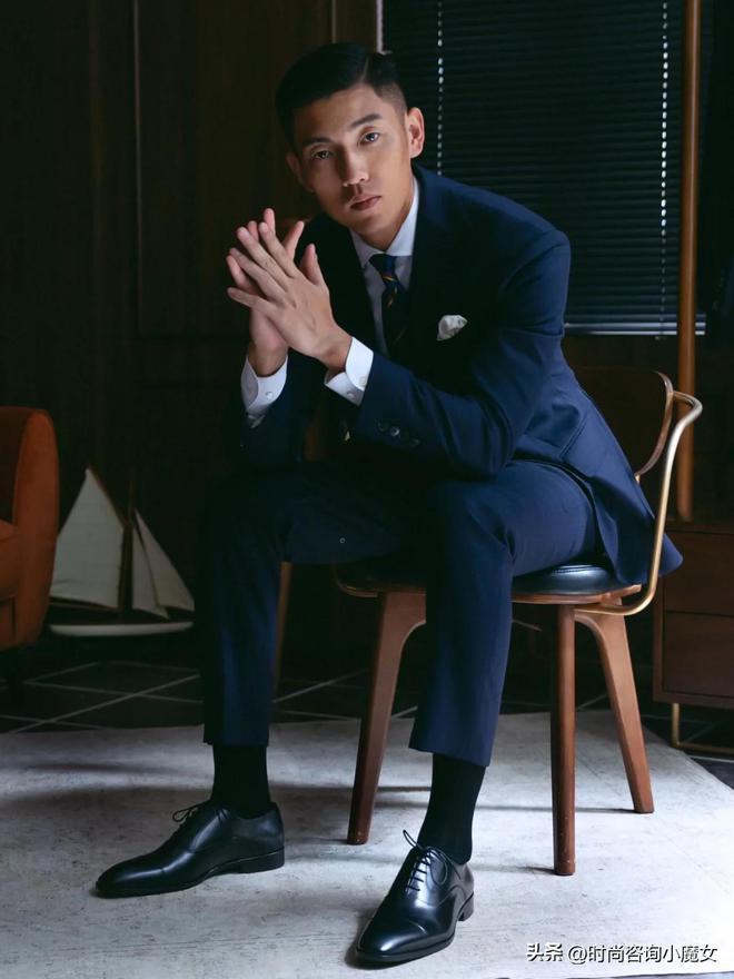 难怪男人不穿运动鞋了今春开始流行“绅士鞋”优雅舒适又高级(图23)