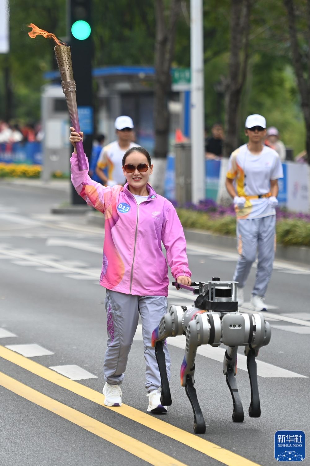当机器人穿上跑鞋体育圈里的“科技范儿”藏不住了……(图5)