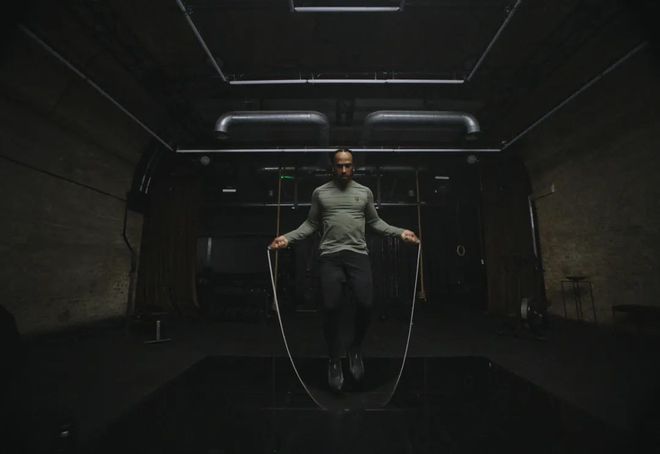 山本耀司发布 New Era® 联名系列(图2)