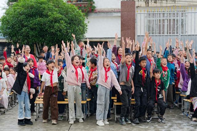 生活观察｜“六一”必读：学会守护孩子“心灵晴空”的五个“魔法”(图1)