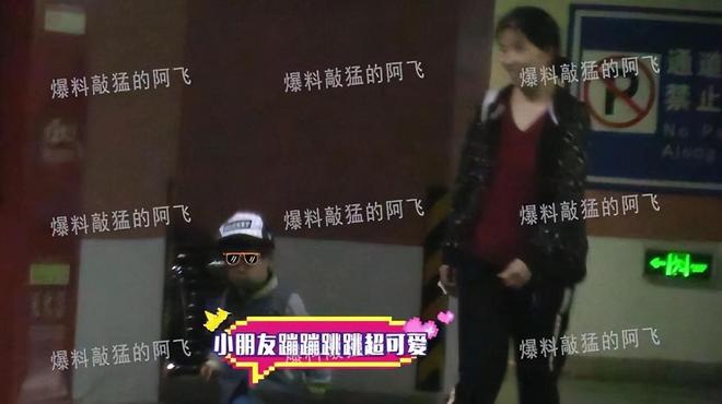 葛优携儿子外出吃饭小61岁儿子全身照曝光父子同框温情满满(图6)