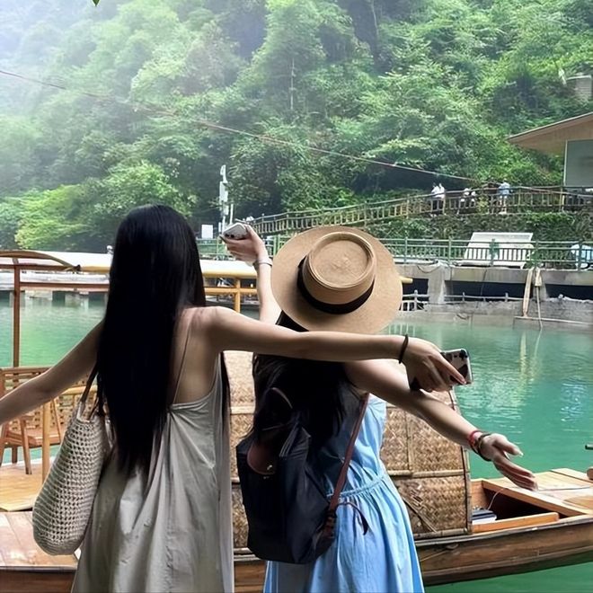 恩施亲子游4天3晚必去景点路线分享恩施四日游品质旅游团报价(图1)