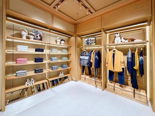 暇步士在这家上市公司的帮助下在中国重新起步(图3)