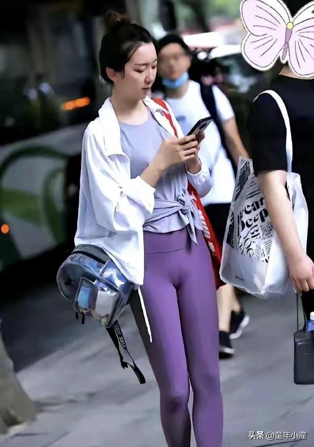 瑜伽裤也是运动服饰的一种美感十足扑面而来仁者见仁智者见者(图1)